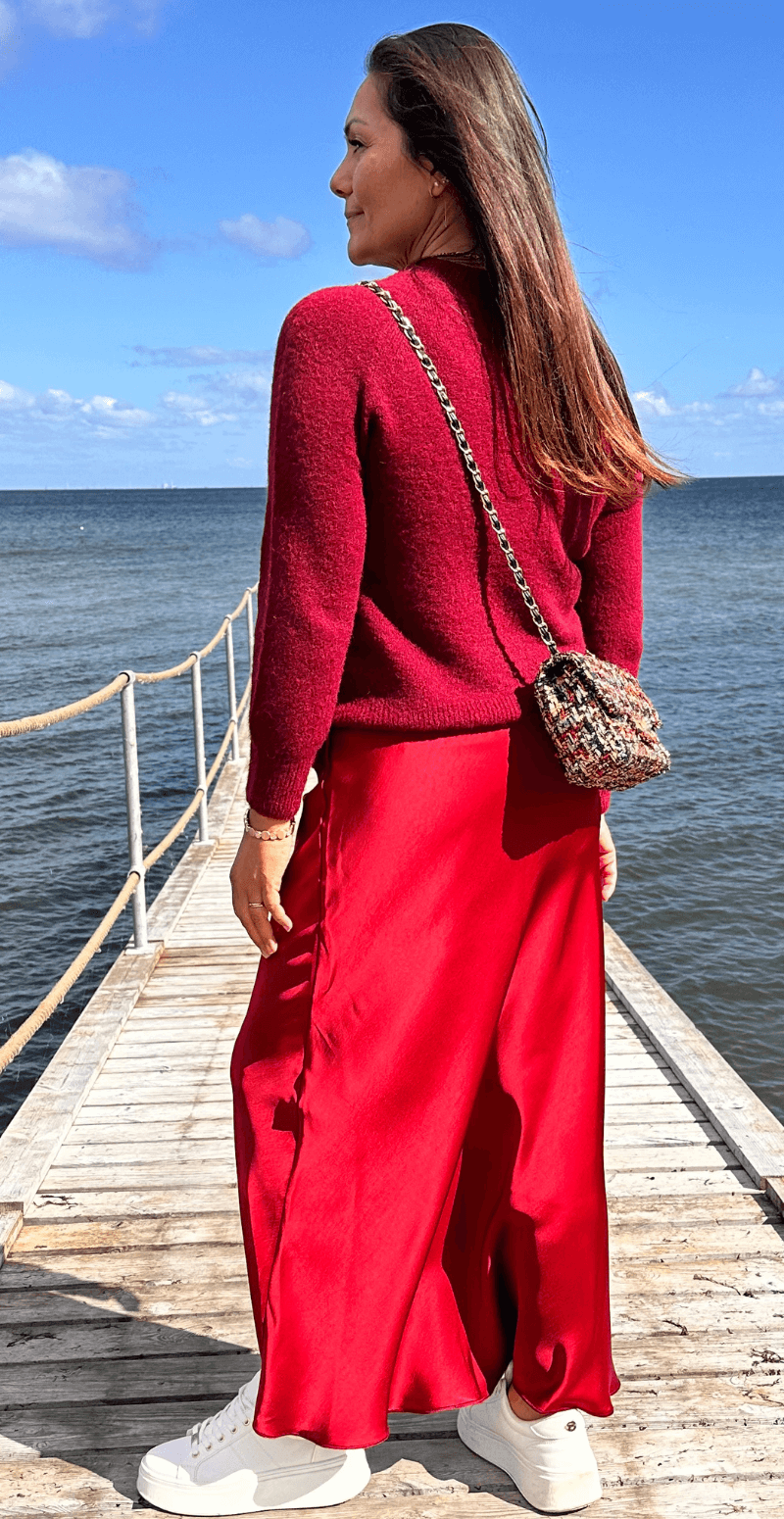 Cissi satin nederdel bordeaux LikeLondon By Christina
