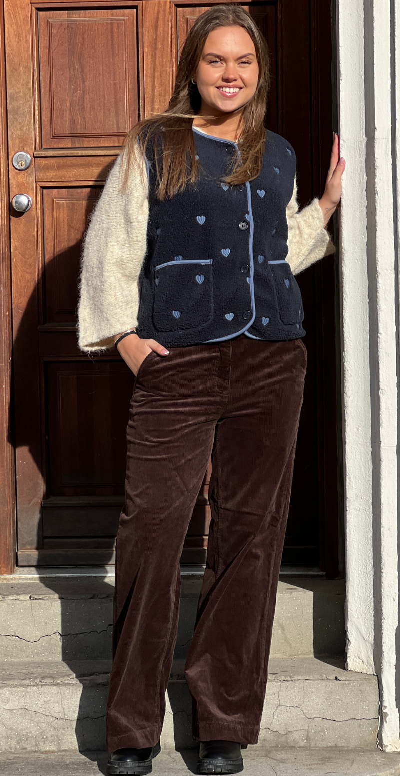 Zita teddy vest med hjerter navy LikeLondon