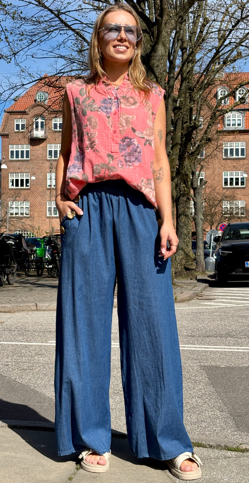 Manja denimbukser med pynteknapper og lommer denim LikeLondon