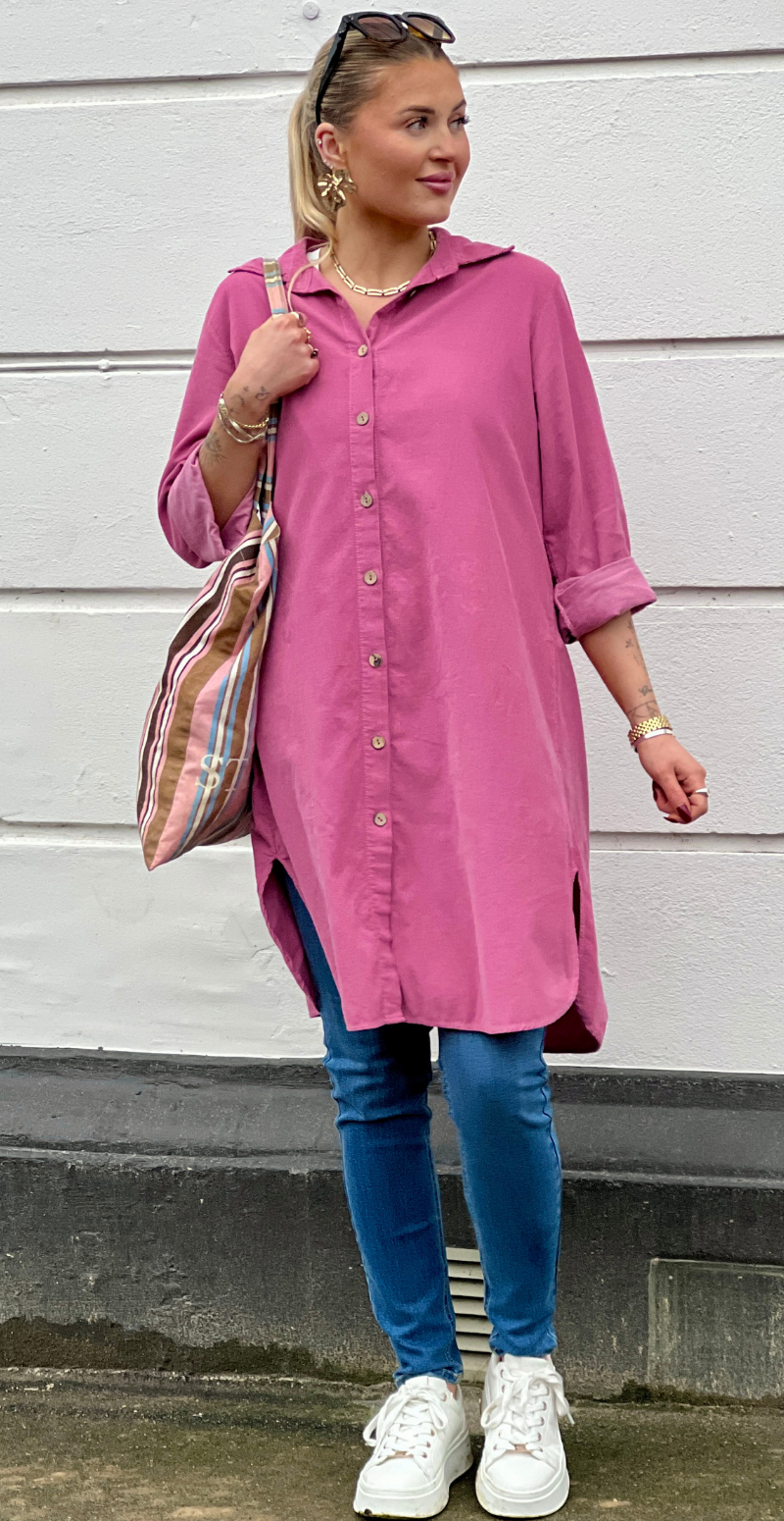 Forudbestil uge 6 Danica fløjls kjole-tunika med knapstolpe cipolla LikeLondon