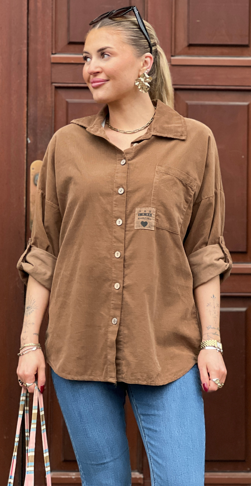 Venia fløjlsskjorte med lomme noce LikeLondon