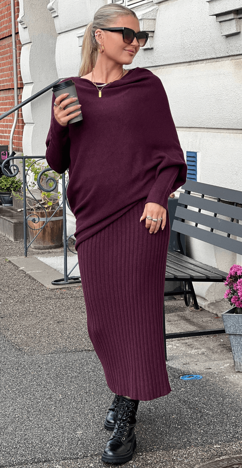 Molly striksæt med rib nederdel og asymetrisk bluse morgana LikeLondon