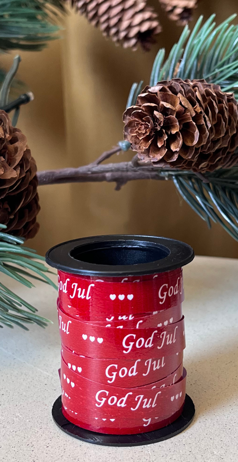 Julegavebånd med hjerter og "God jul" rød