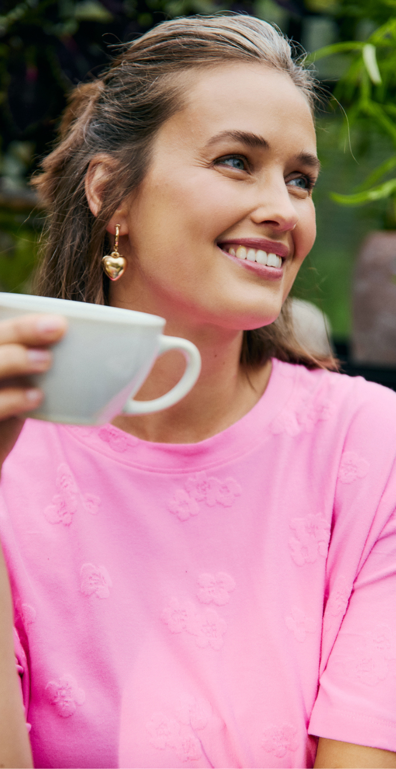 Ziprea bluse med præget blomstermønster wild orchid Freequent