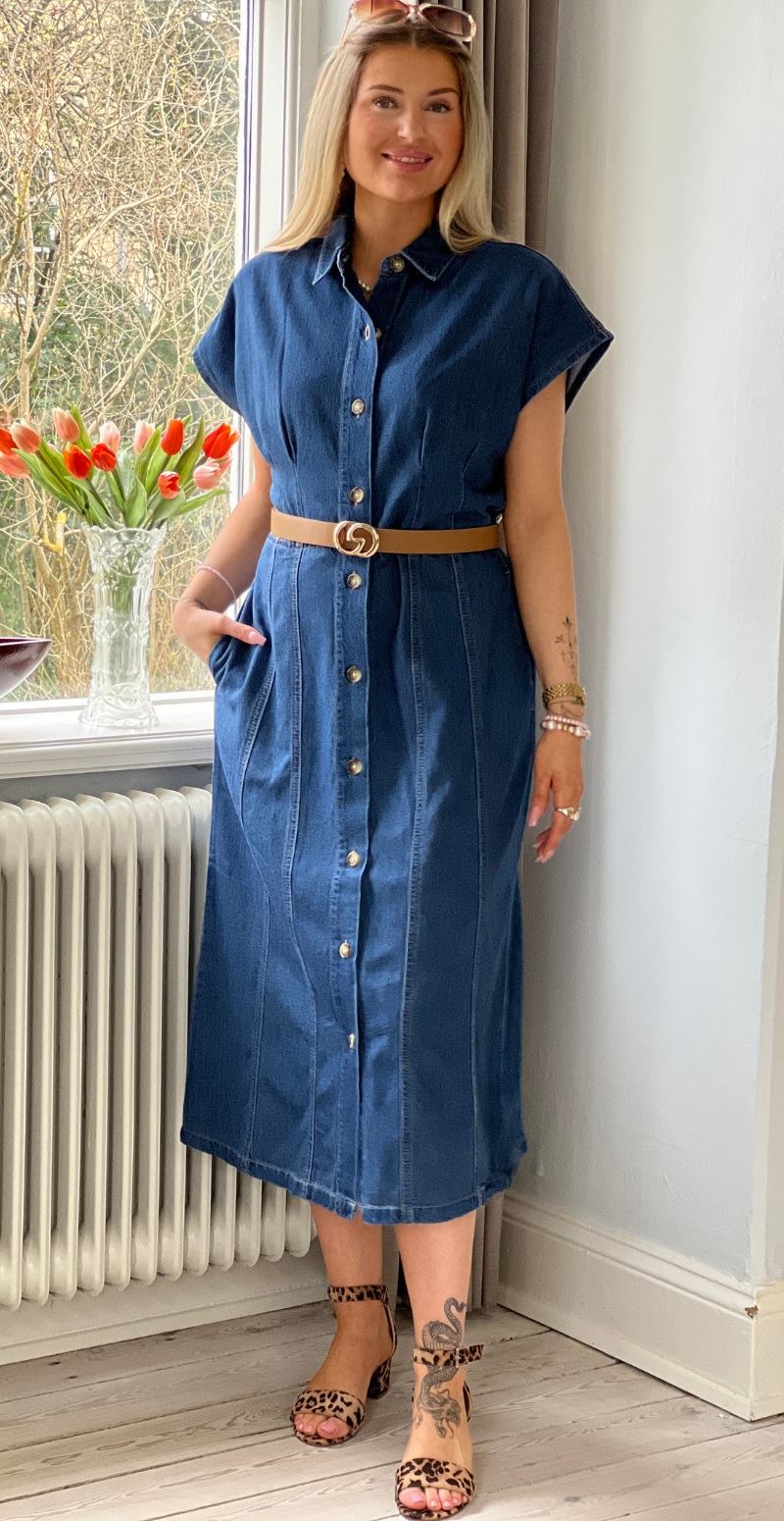 Alia gennemknappet kjole med lommer medium blue denim Freequent