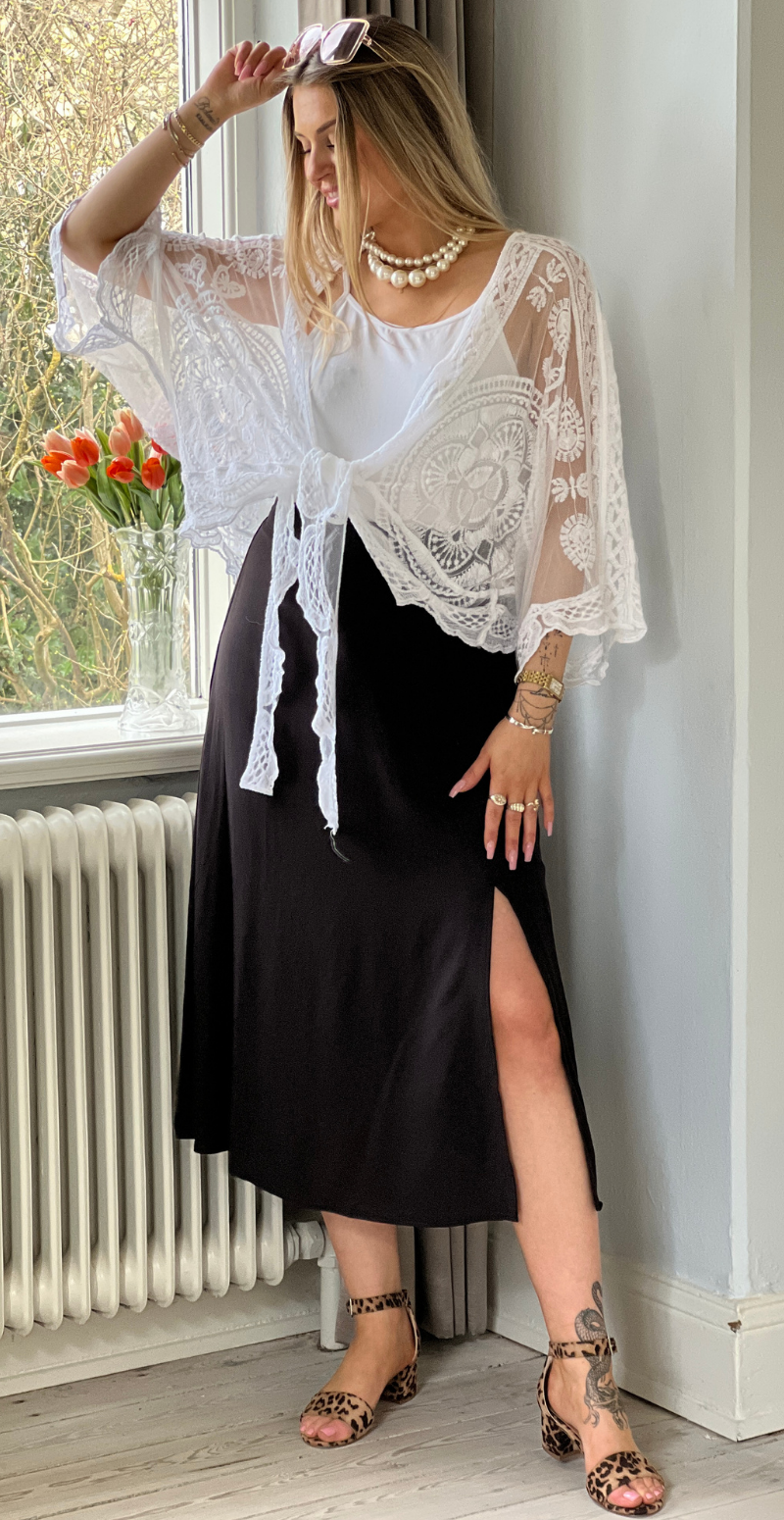 Norma blonde cardigan med bindebånd hvid LikeLondon