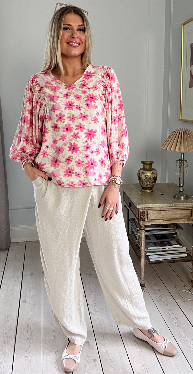 Jovi bluse med pufærmer og blomstermønster moonbeam w. sweet lilac Freequent