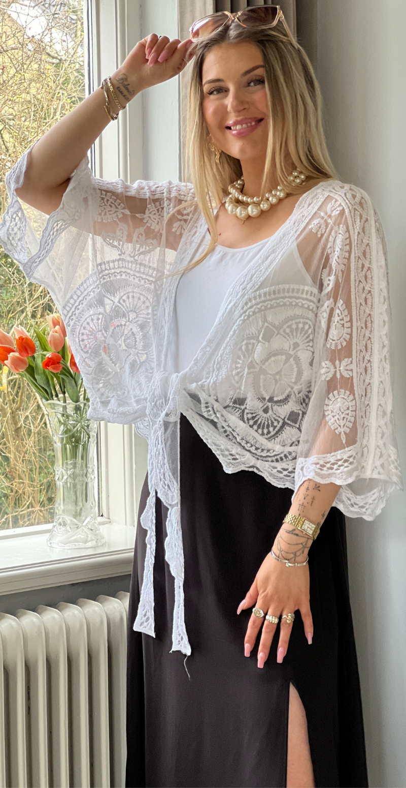 Norma blonde cardigan med bindebånd hvid LikeLondon