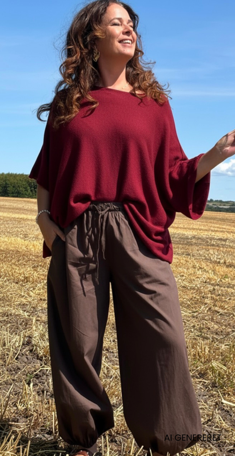 Elva strikbluse med vidde og 3/4 ærmer burgundy LikeLondon
