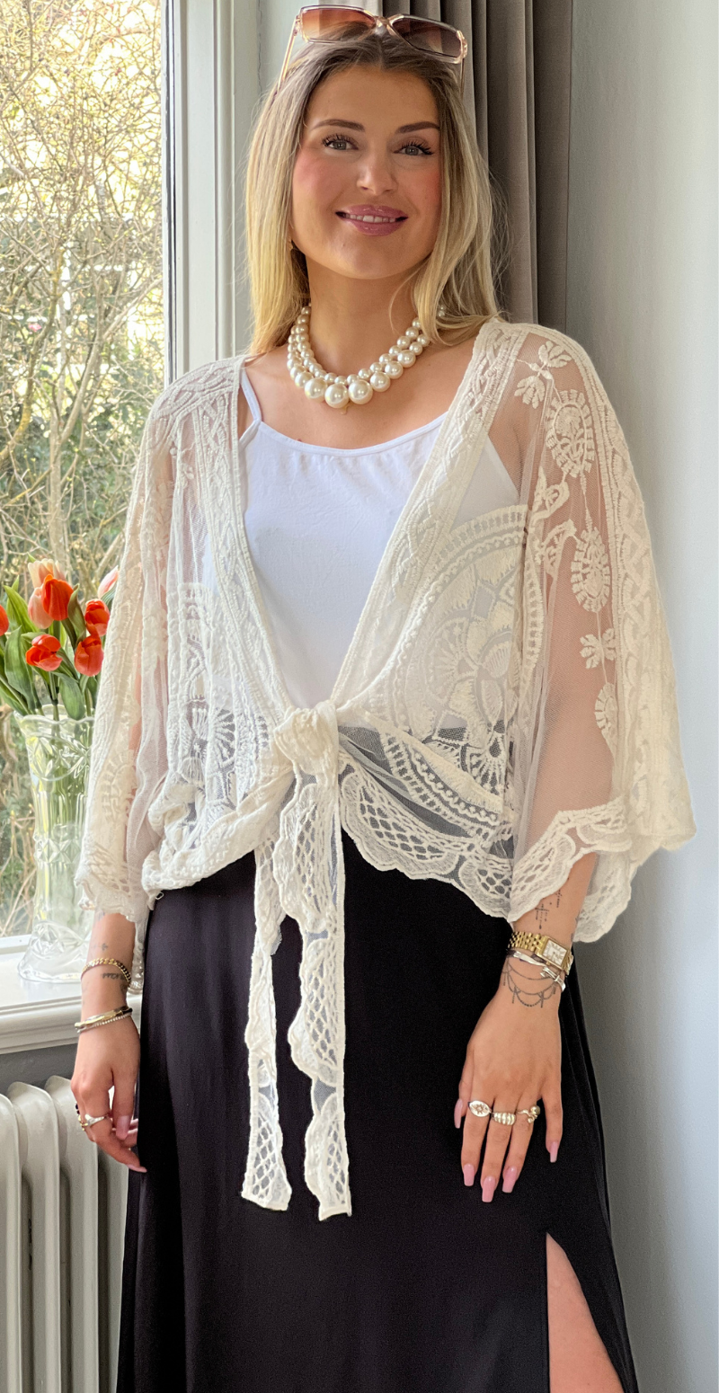 Norma blonde cardigan med bindebånd creme LikeLondon