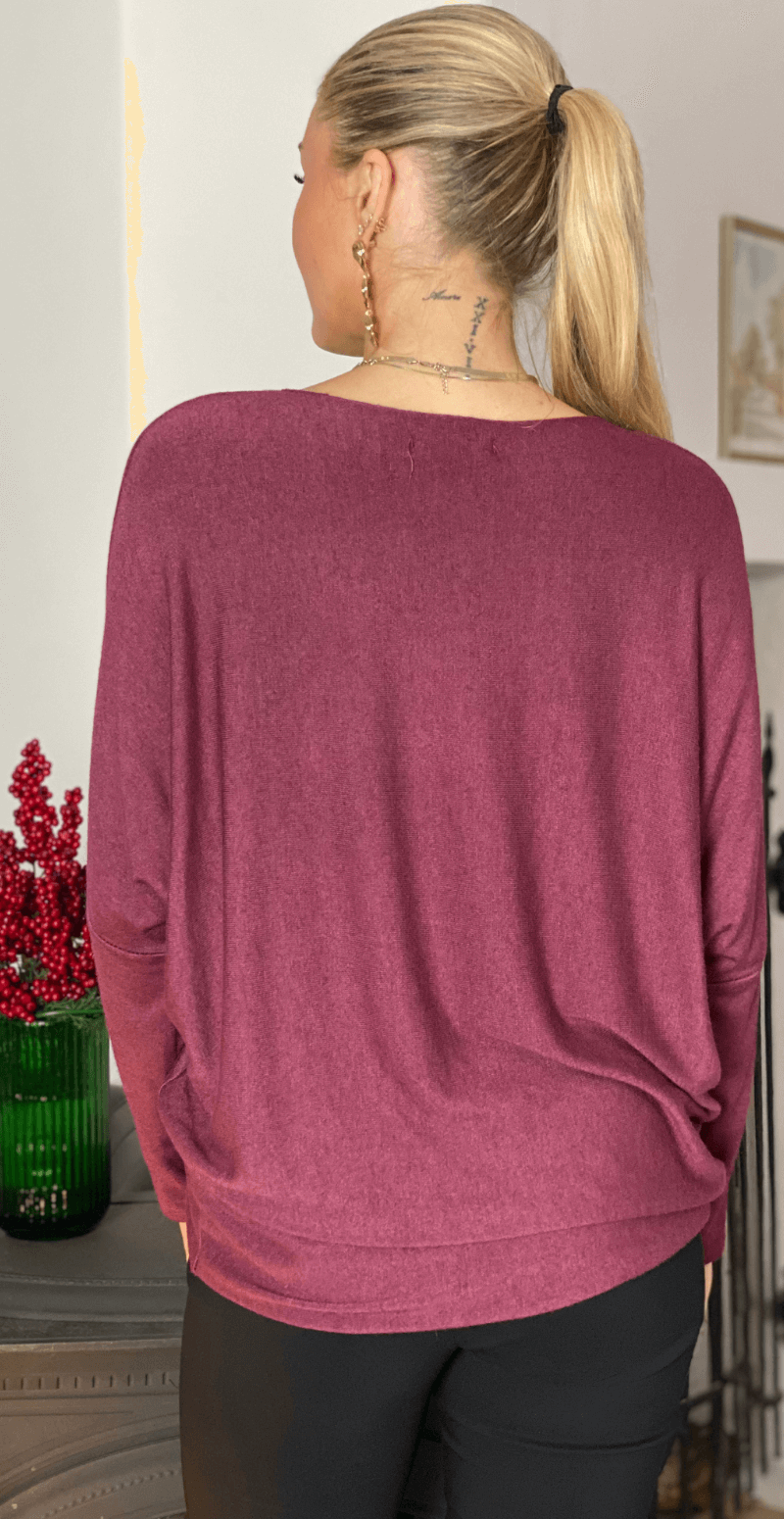 Madelene bluse med små paillet sløjfer bordeaux LikeLondon
