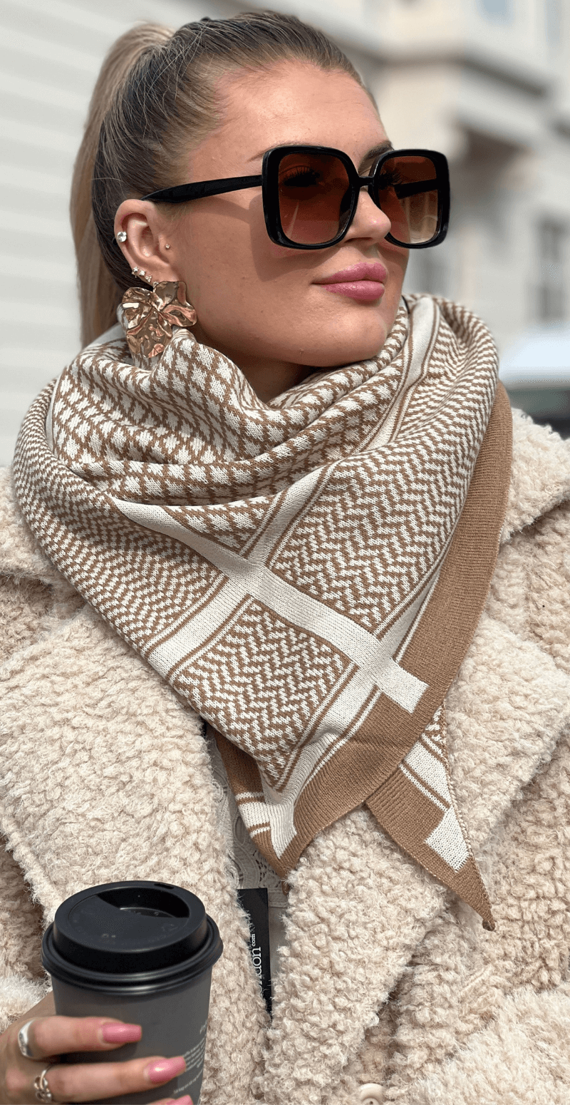 Tørklæde med print camel