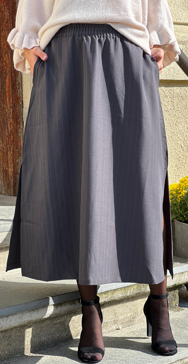 Midde nederdel dark grey mel. pinstripe mix B.young
