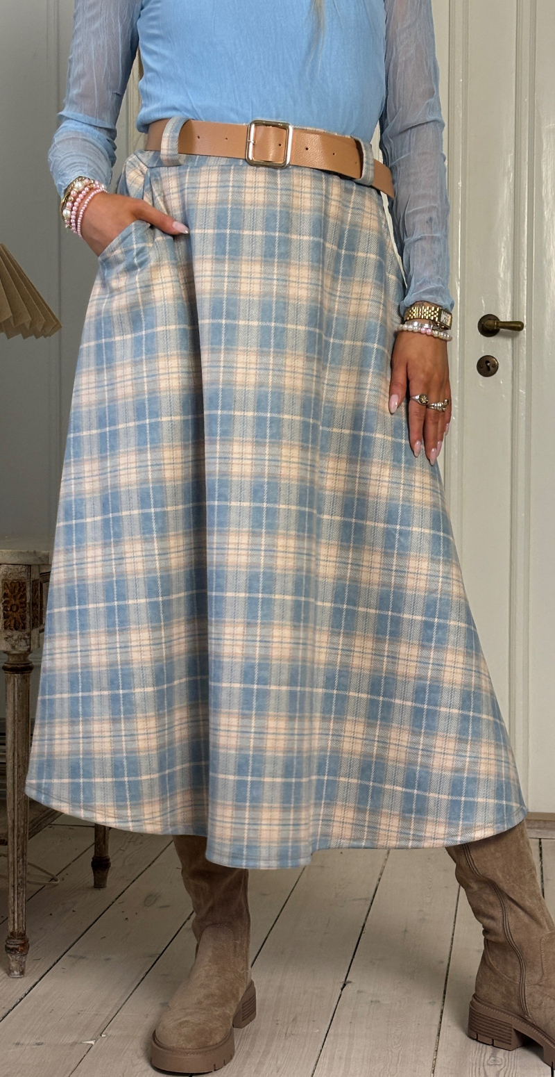 Forudbestil uge 6 Zelda ternet nederdel med bælte og lommer lysblå LikeLondon