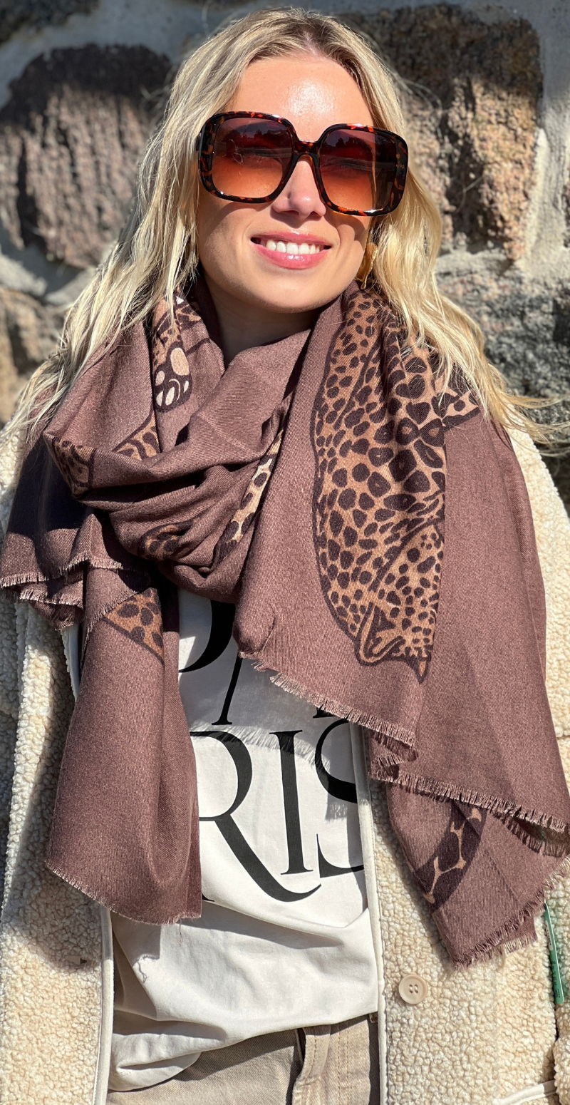 Tørklæde med leoparder marrone LikeLondon