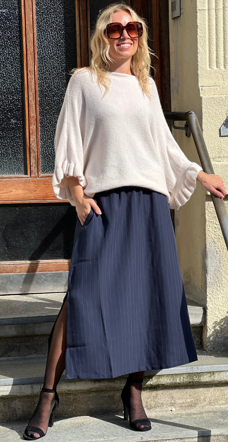 Midde nederdel navy pinstripe mix B.young