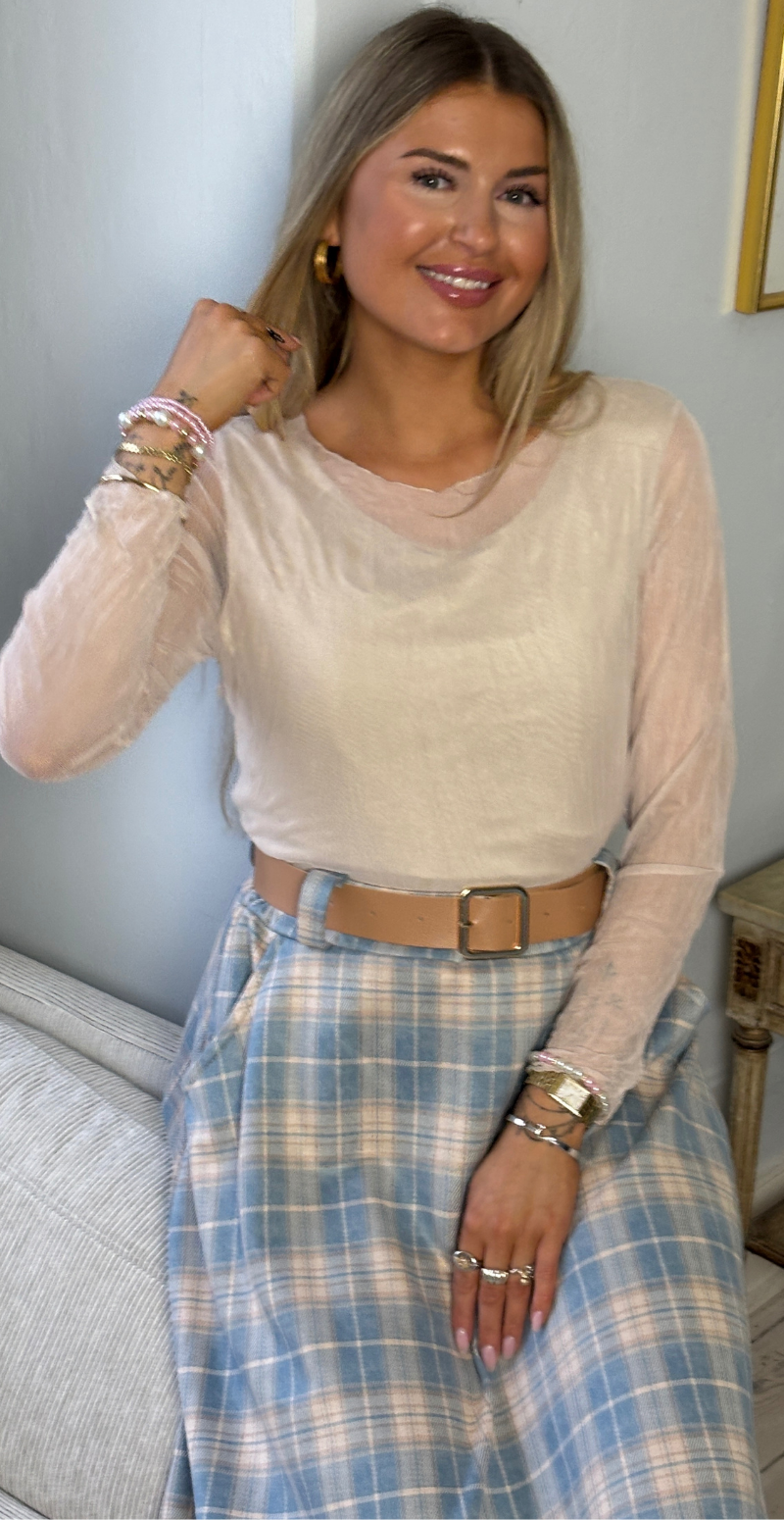 Leona mesh bluse med krøllet effekt sand LikeLondon