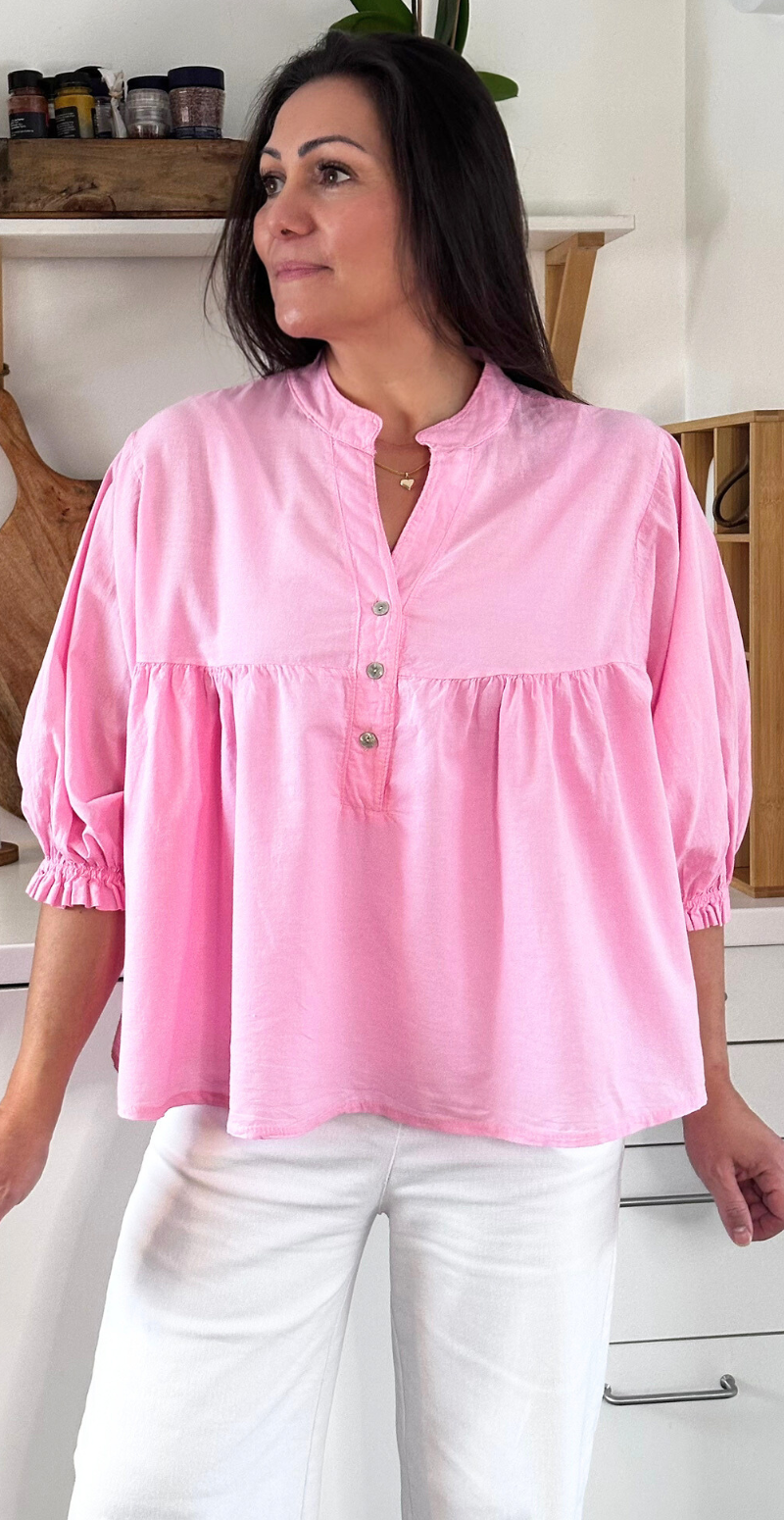 Francie bluse med knapper og ballonærmer pink LikeLondon By Christina