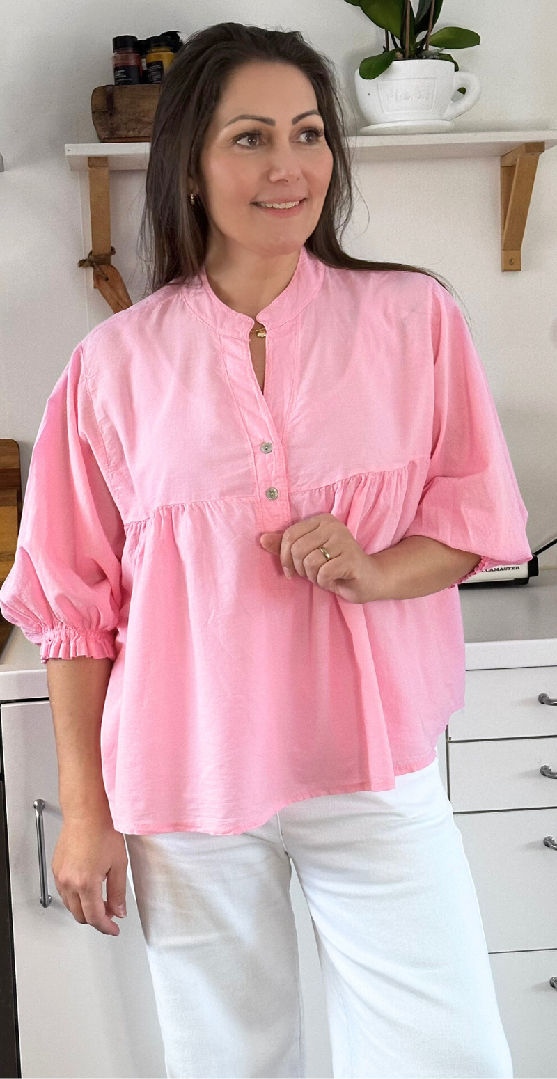 Francie bluse med knapper og ballonærmer pink LikeLondon By Christina