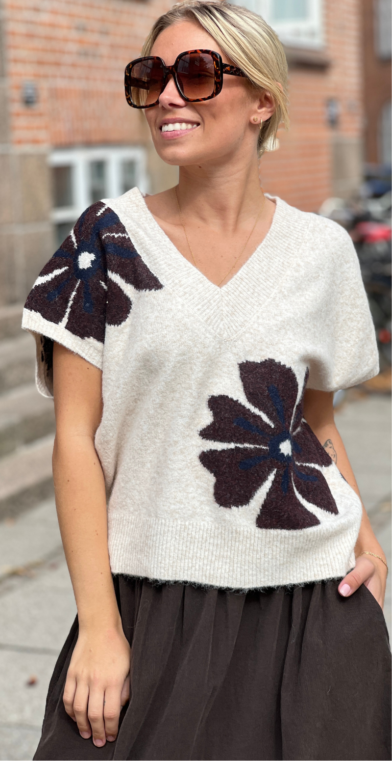 Omea strikvest med blomster fig melange flower B.young