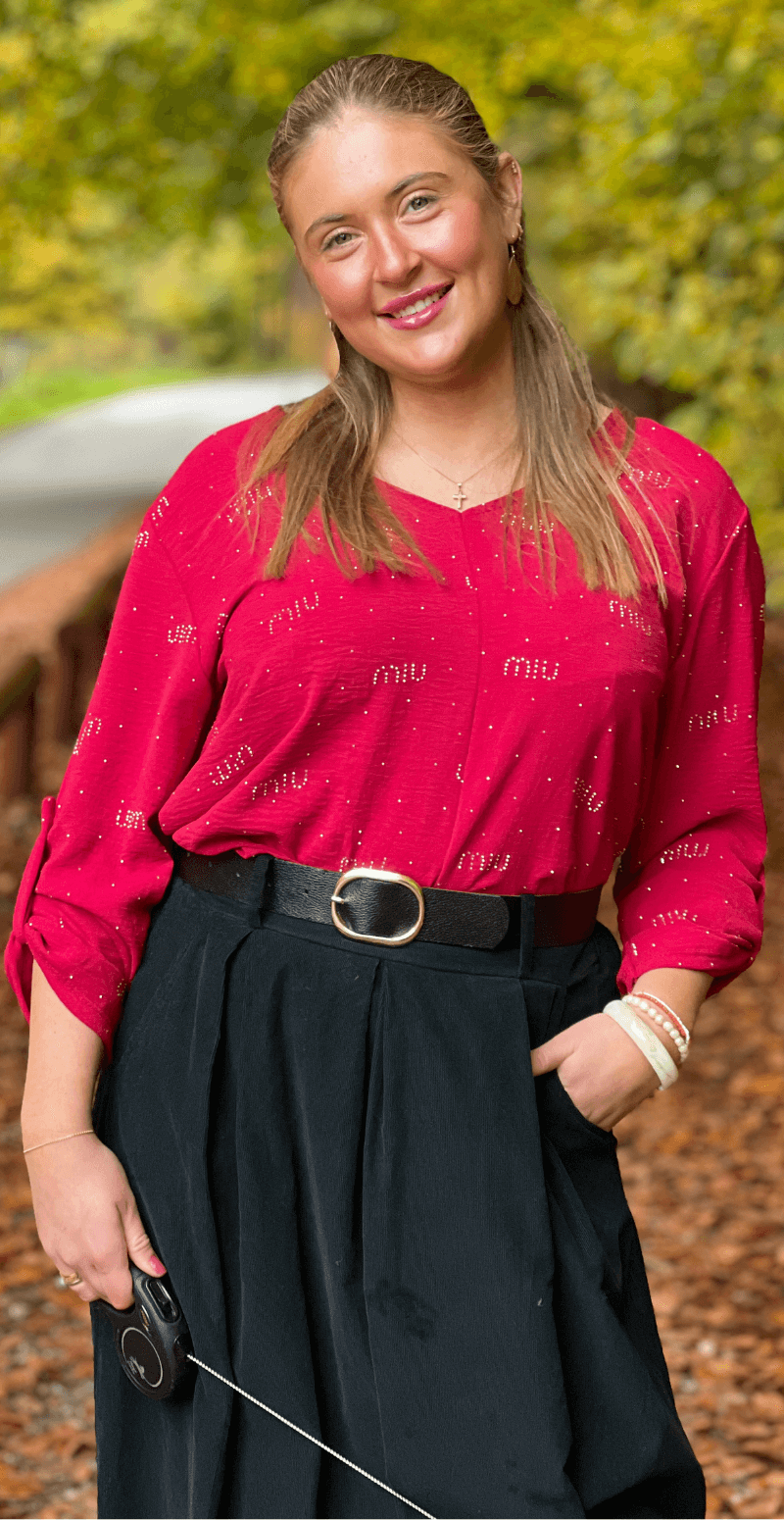 Florina bluse med V-hals og similisten rød LikeLondon