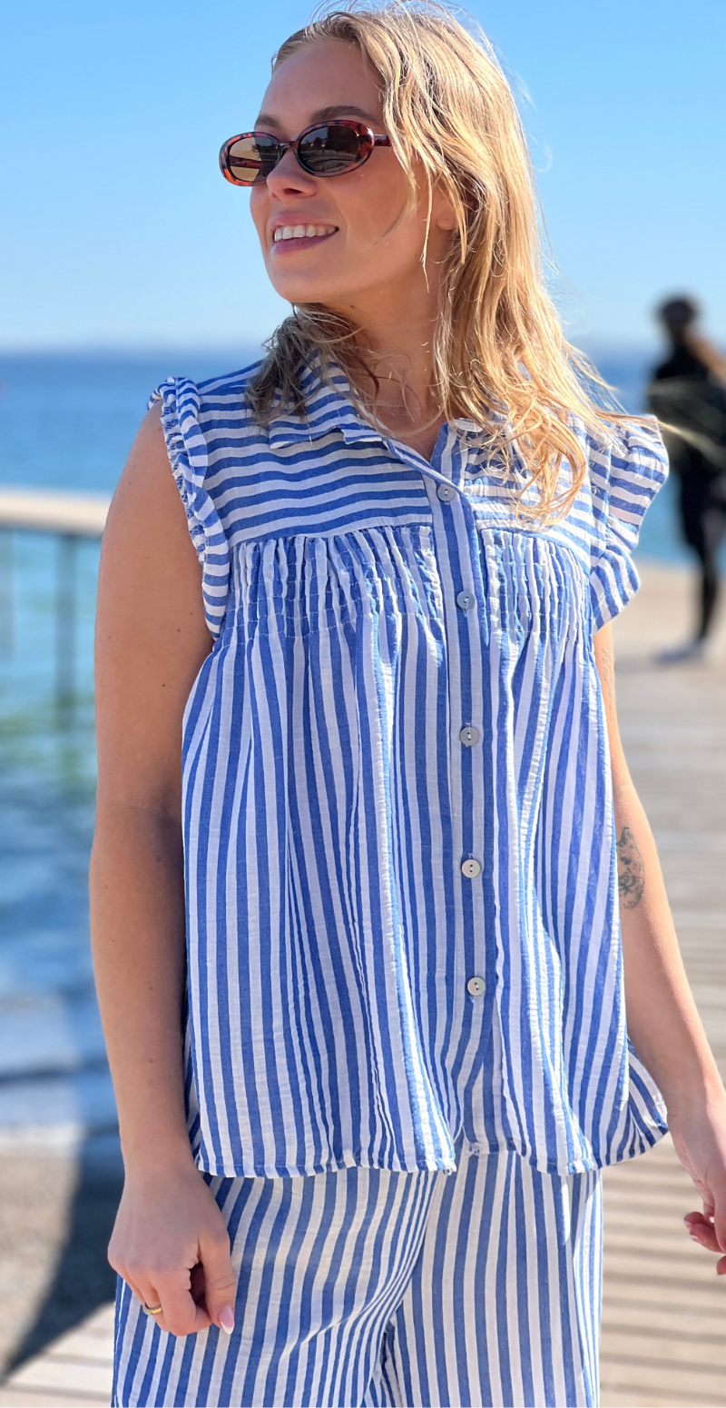 Lilje sæt med stribet bluse og bukser blå LikeLondon