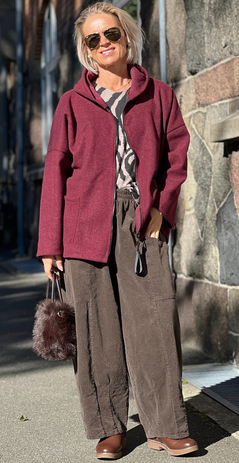 Alice fleece jakke med hætte wine LikeLondon