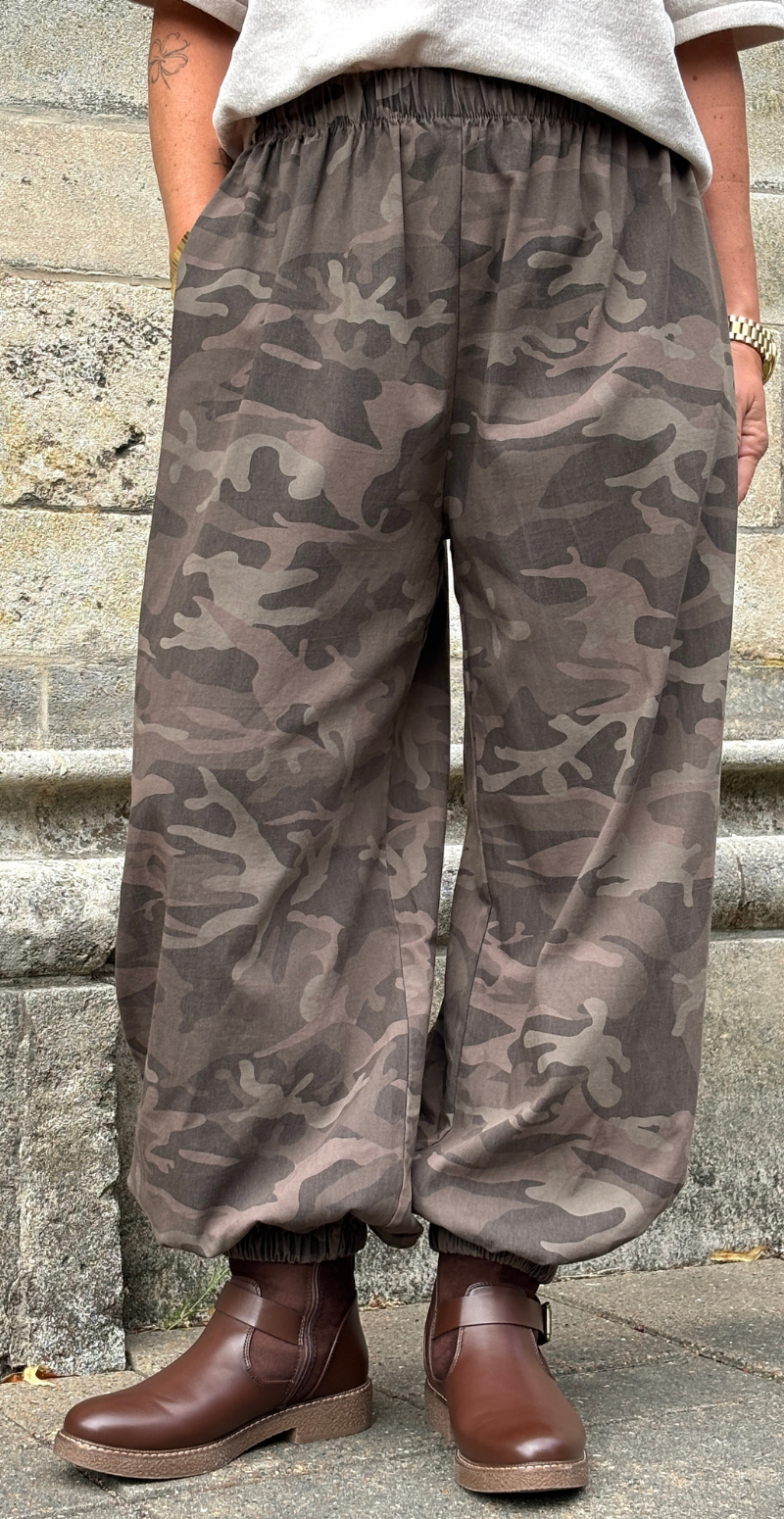Rifa ballonbukser med camouflage print fango LikeLondon
