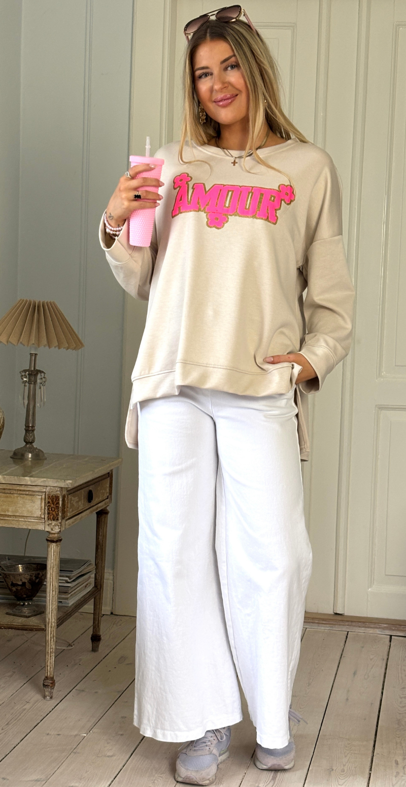 Allie sweatshirt med rund hals og "Amour" beige LikeLondon