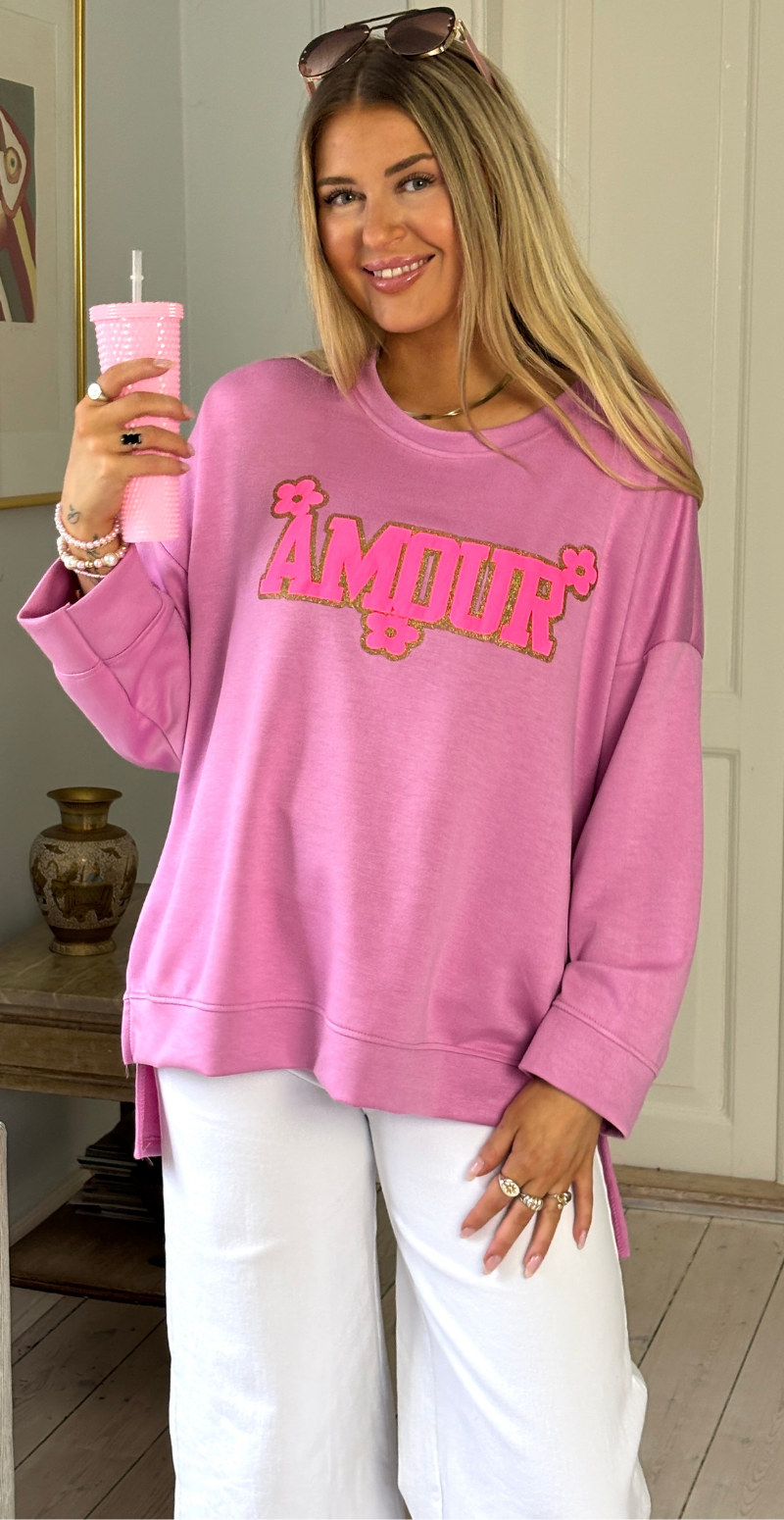 Allie sweatshirt med rund hals og "Amour" rosa LikeLondon