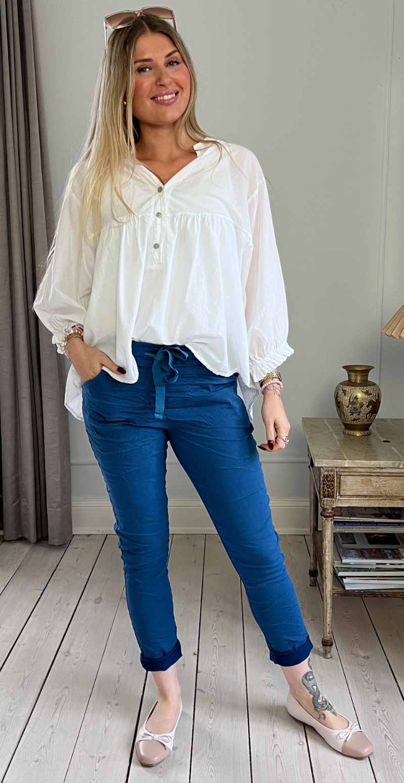 Nora luksus bukser blue pavone LikeLondon