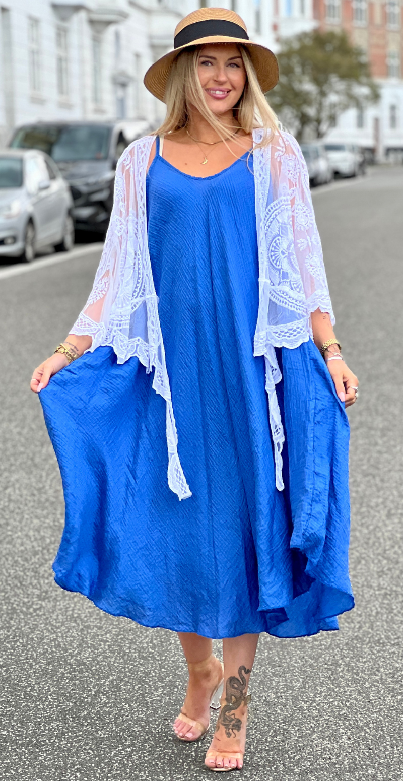 Karine lang vidde kjole med tynde stropper royal blue LikeLondon