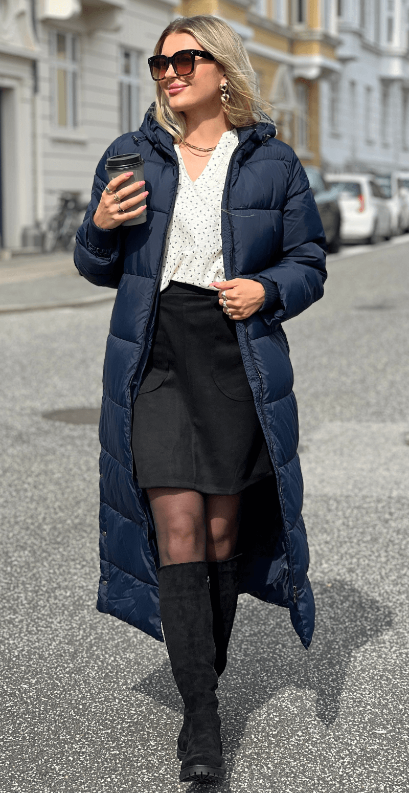 Liva frakke med hætte navy LikeLondon