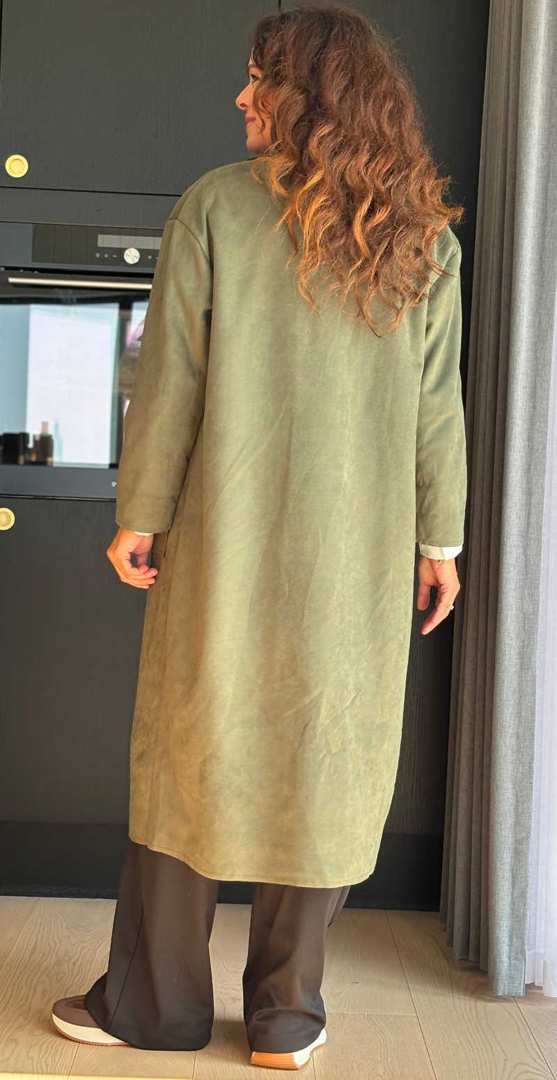 Kamella lang jakke i ruskindslook med knapper khaki LikeLondon