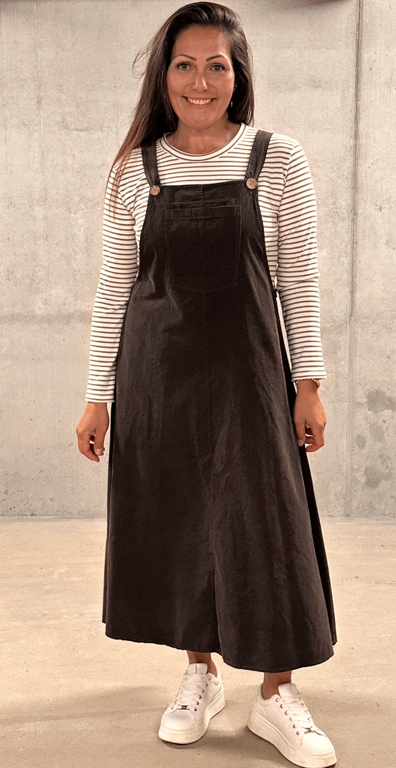 Camelia spencer i fløjl med lomme og træknapper brun LikeLondon By Christina