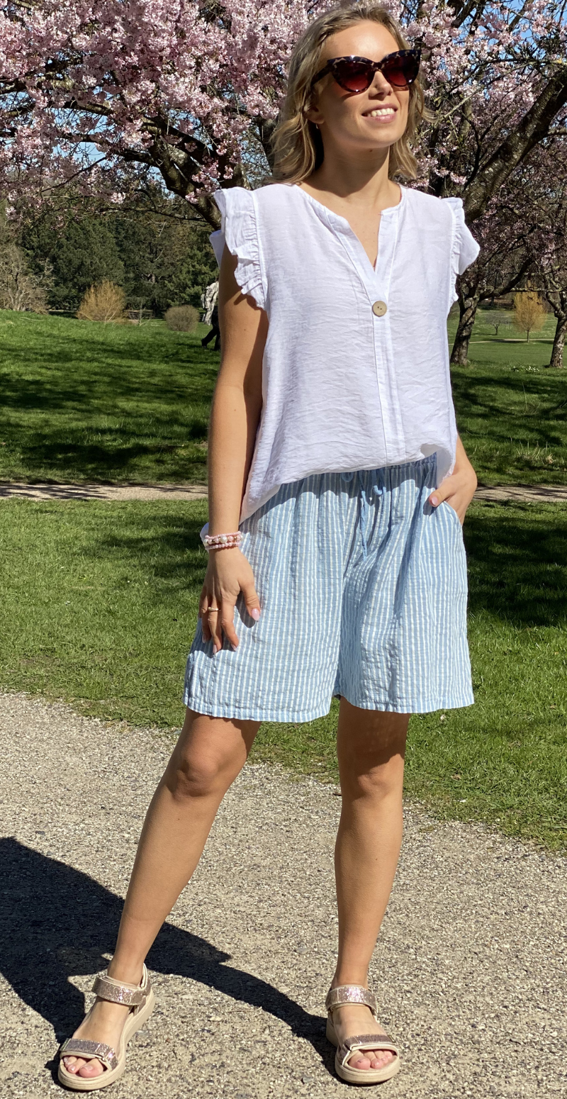Elise stribet shorts light blue LikeLondon