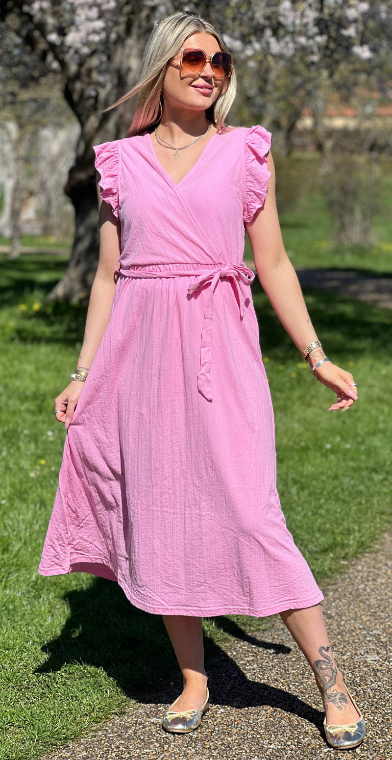 Paige kjole med flæsedetaljer og bindebånd begonia pink B.young