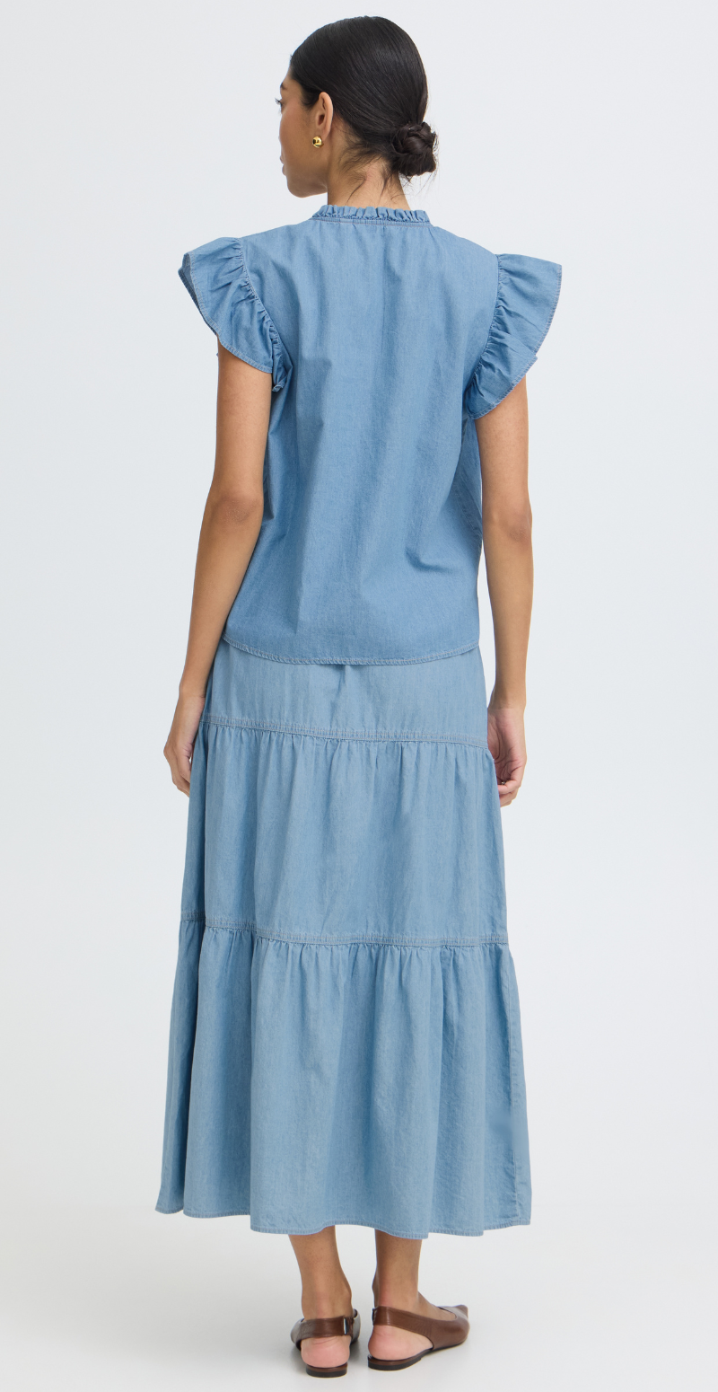 Kashe denimbluse med smock light blue denim B.young