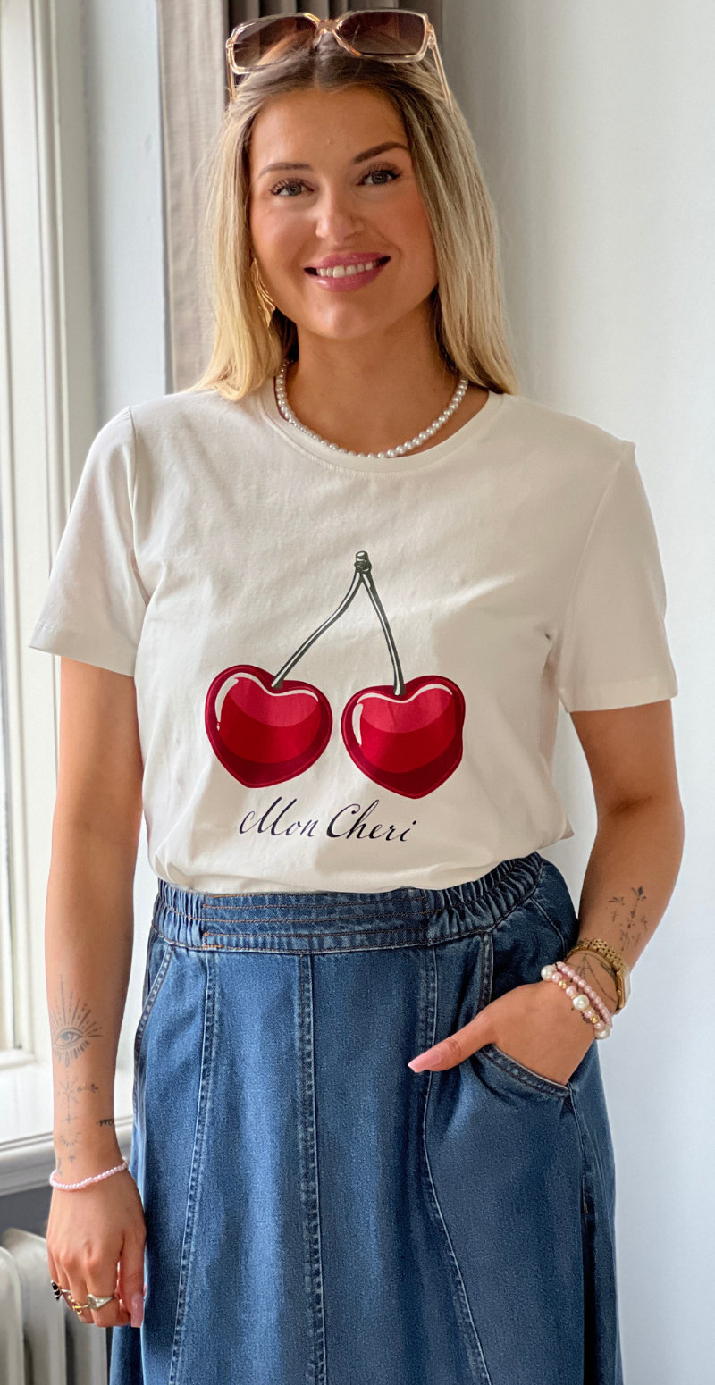 Fenjal t-shirt med kirsebær motiv star off-white Freequent