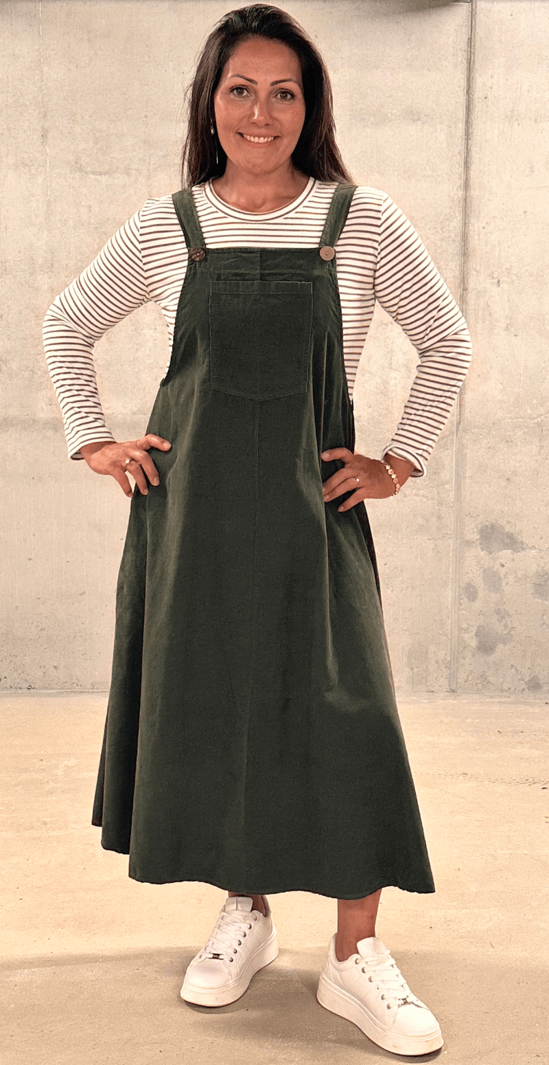 Camelia spencer i fløjl med lomme og træknapper militare LikeLondon By Christina