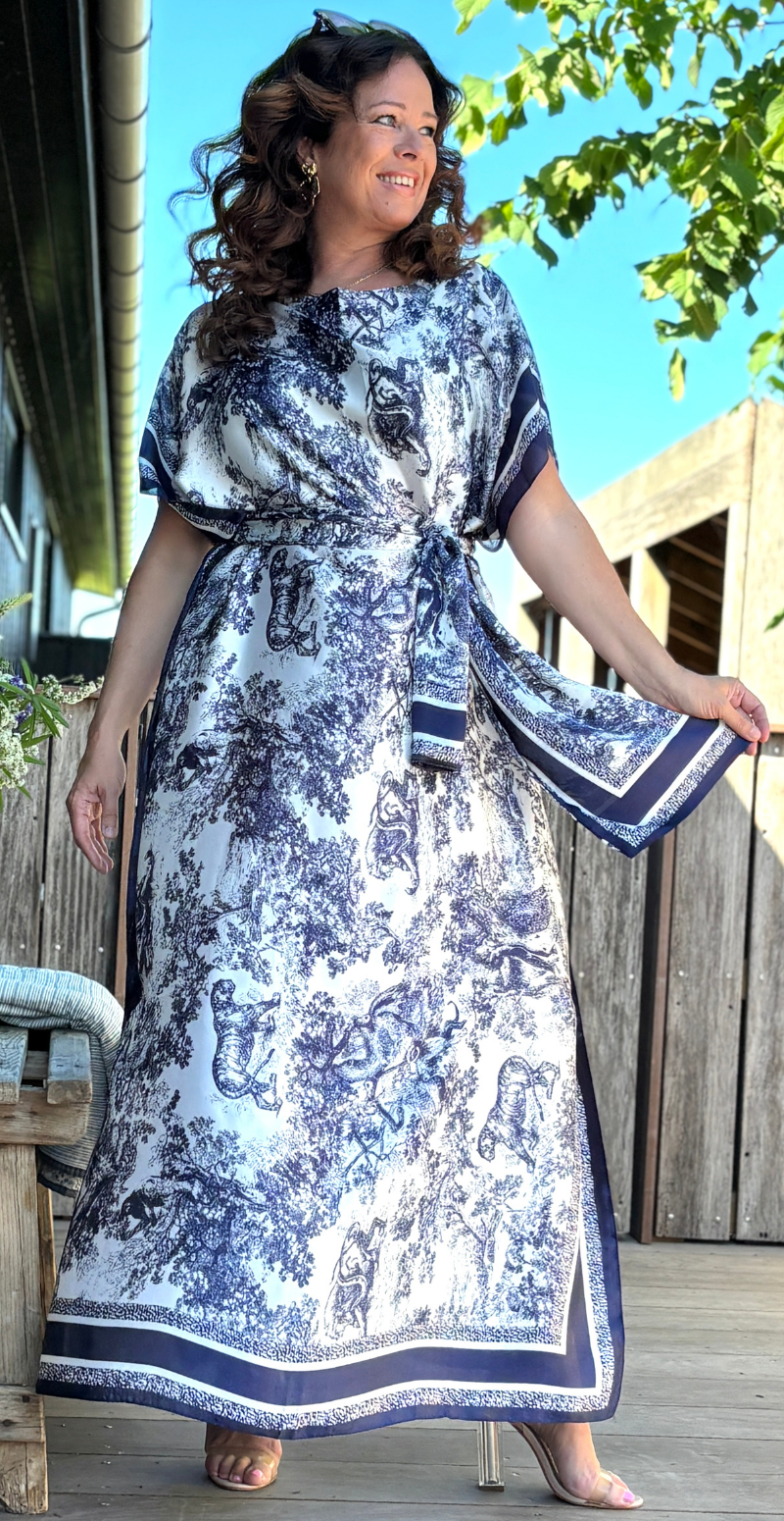 Lang sarong med jungleprint navy LikeLondon