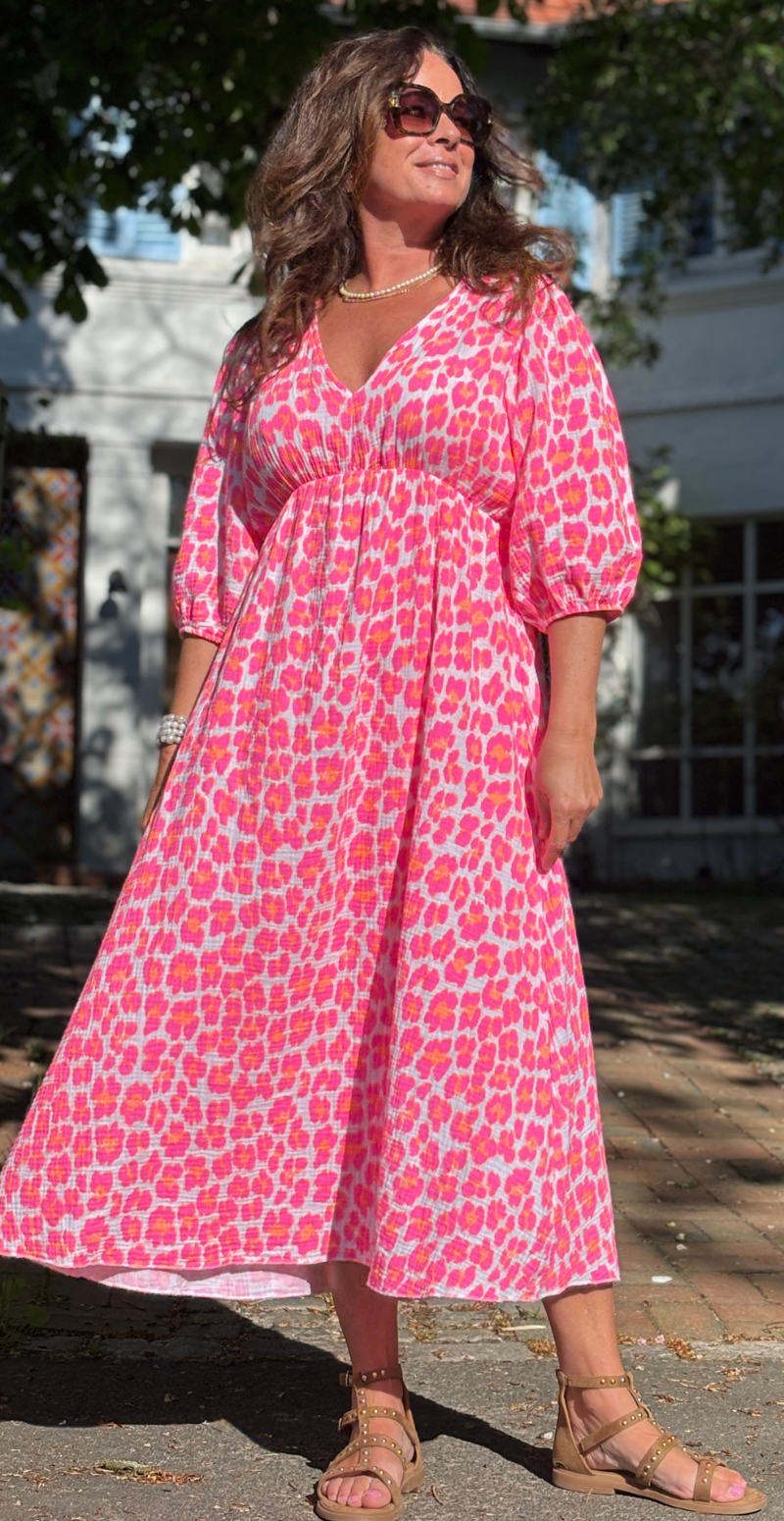 Forudbestil uge 22 Maya kjole med v-hals og leopardprint pink LikeLondon