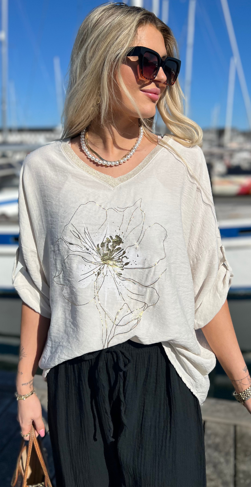 Katinka bluse med v-hals og blomstermotiv beige LikeLondon