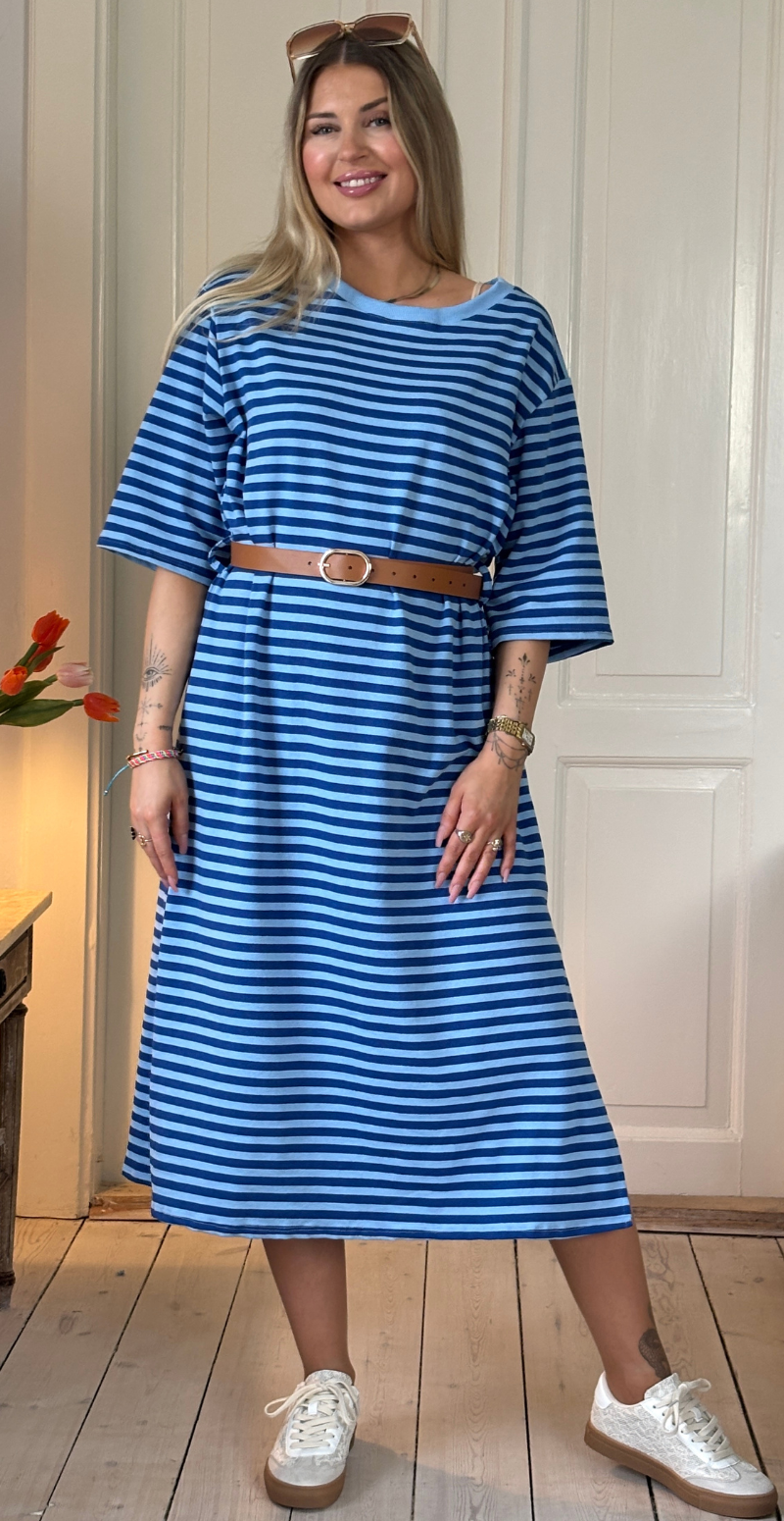 Zenia kjole med striber i royal blue LikeLondon