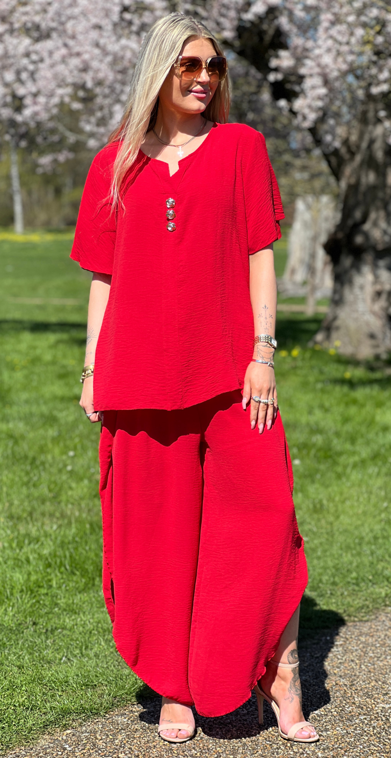 Beate kortærmet bluse med guldknapper rød LikeLondon