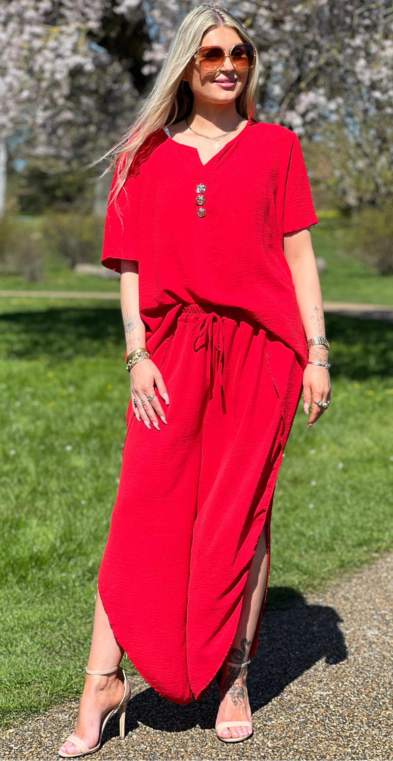 Beate kortærmet bluse med guldknapper rød LikeLondon