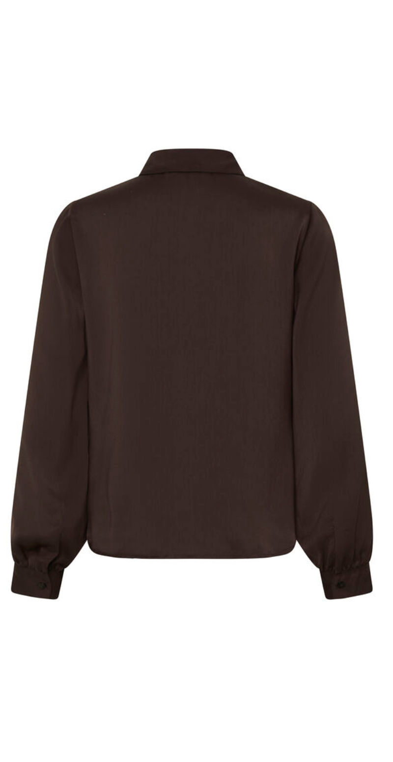 Igomi bluse med flæsekant foran java B.young