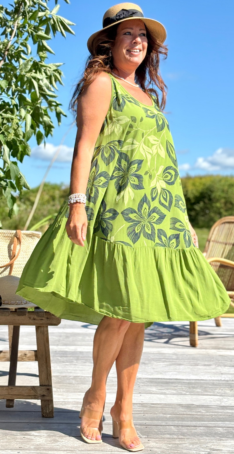 Safira kjole med peplum og blomsterprint olive LikeLondon
