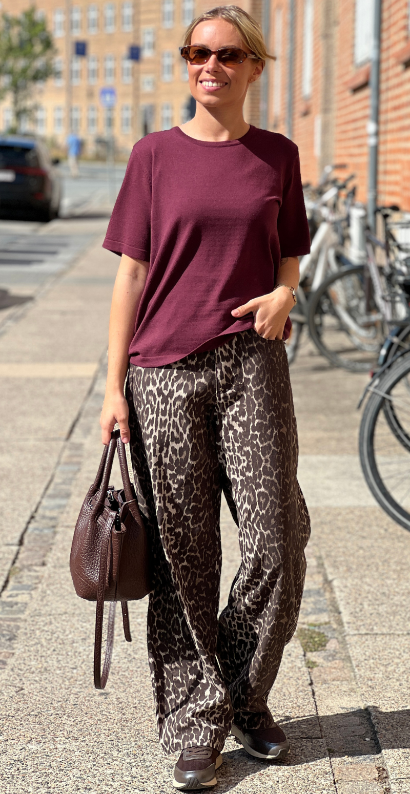 Rose pullover med korte ærmer og stræk port royale Freequent