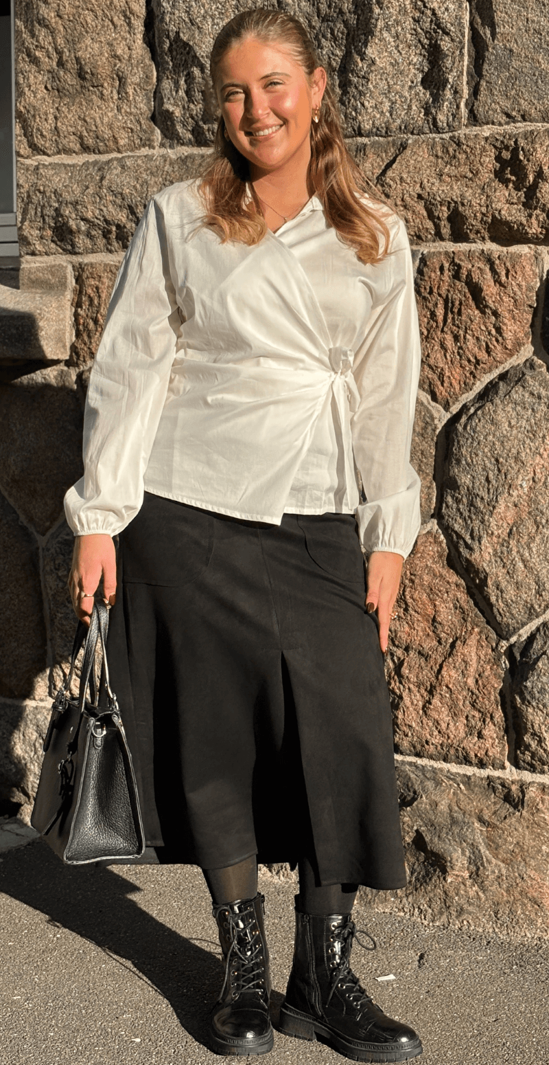 Maria slå om bluse med bindebånd hvid LikeLondon